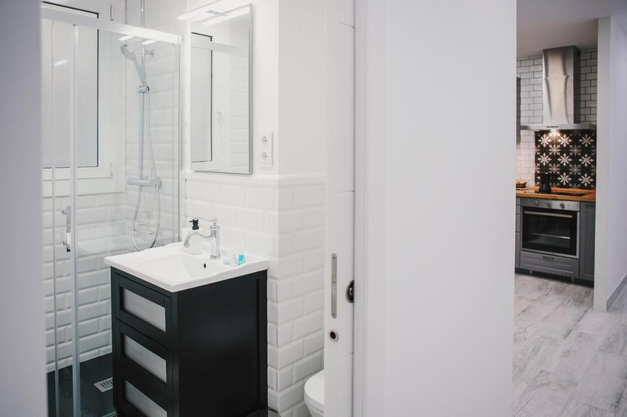 Bbarcelona Fira Superior Flats Apartment ภายนอก รูปภาพ