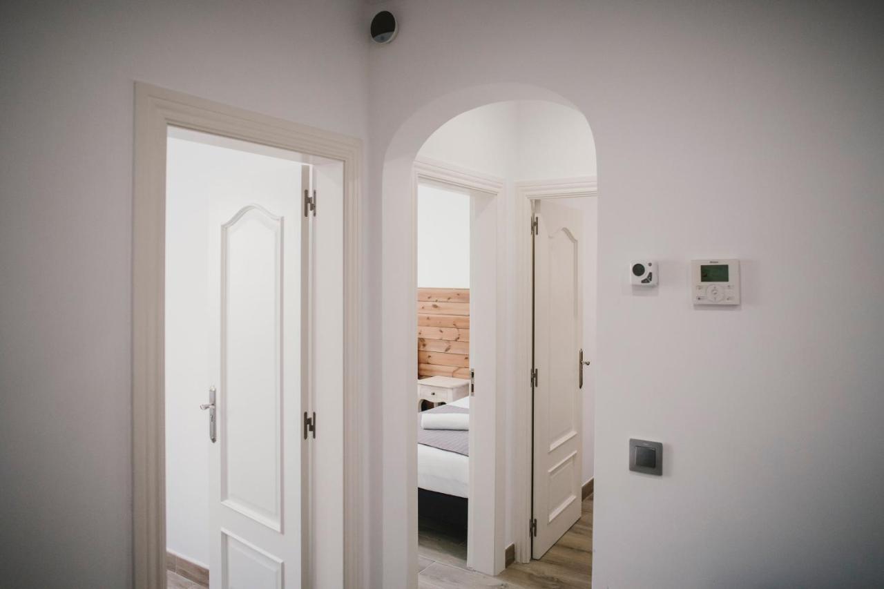 Bbarcelona Fira Superior Flats Apartment ภายนอก รูปภาพ