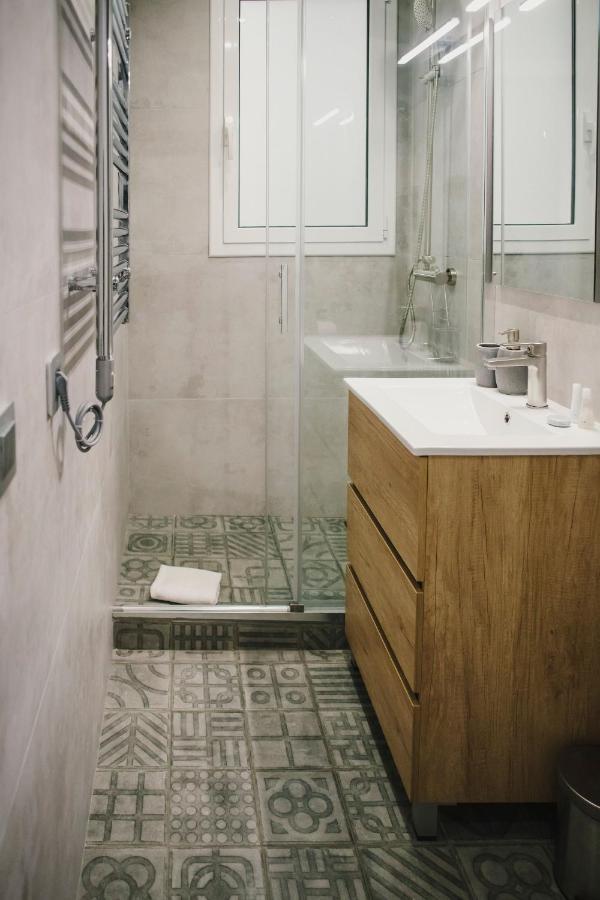 Bbarcelona Fira Superior Flats Apartment ภายนอก รูปภาพ