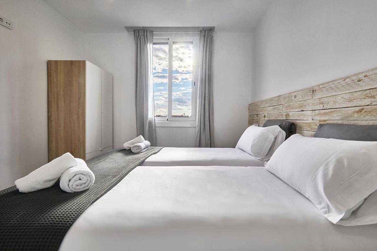 Bbarcelona Fira Superior Flats Apartment ภายนอก รูปภาพ