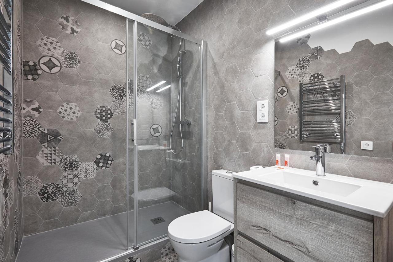 Bbarcelona Fira Superior Flats Apartment ภายนอก รูปภาพ